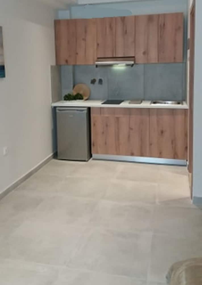 Oceanis Rooms Apartments