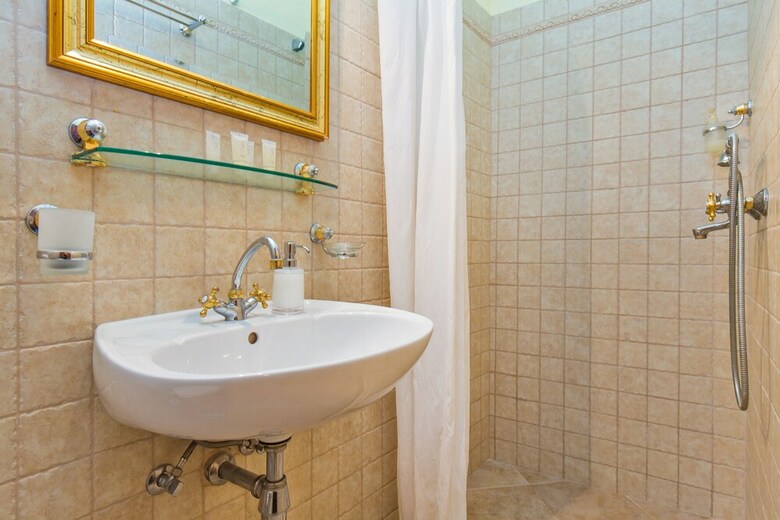 Hotel Arch Apartments By Irundo