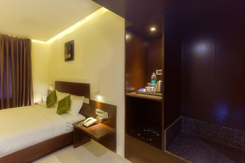 Hotel Treebo Grand Premier Suites