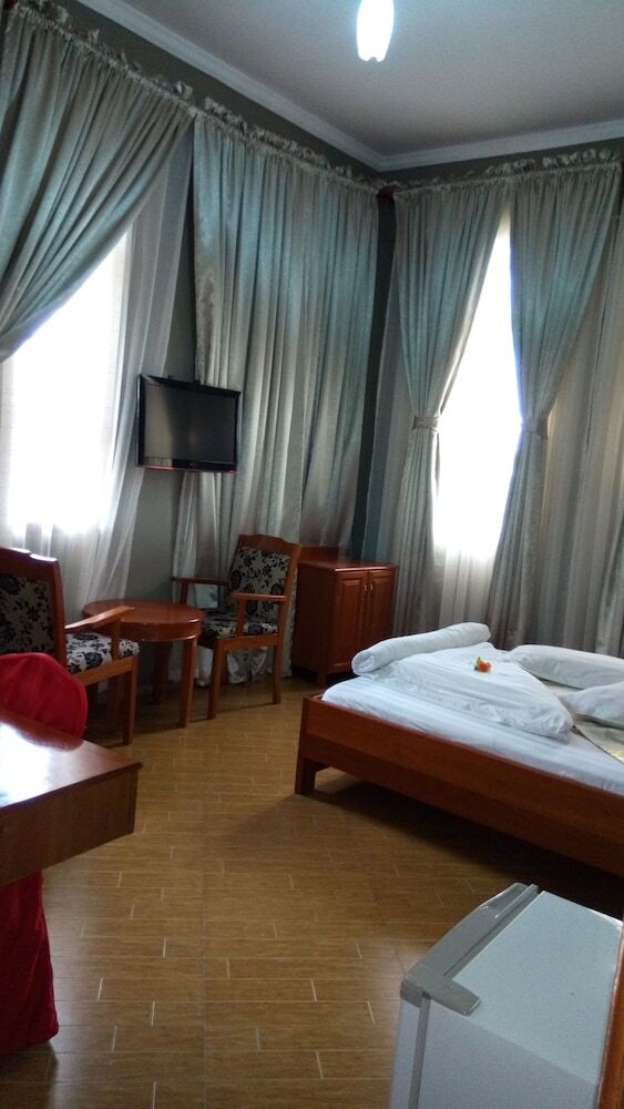 Apartamentos Lush Garden Hotel