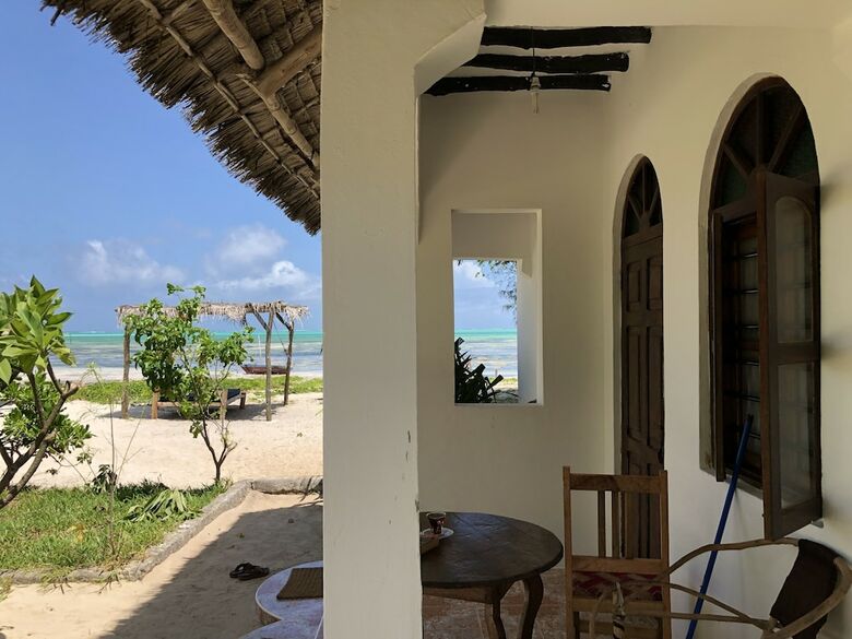Hotel Blue Earth Beach Bungalows
