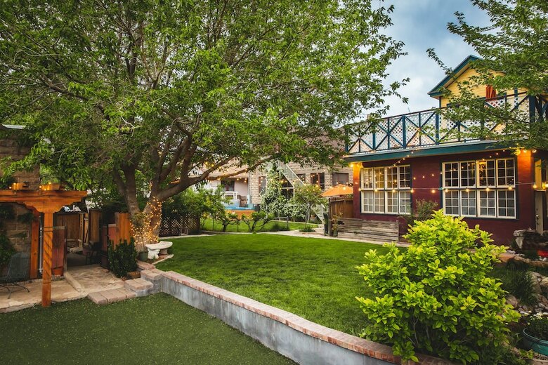 Downtown Historic Bed And Breakfast