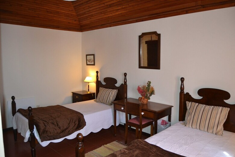 Apartamentos Casal S�o Jo�o Cottages