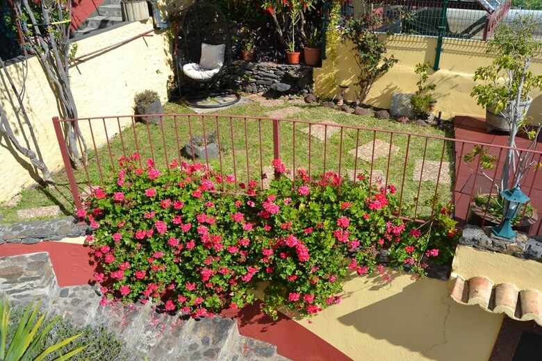 Apartamentos Casal S�o Jo�o Cottages