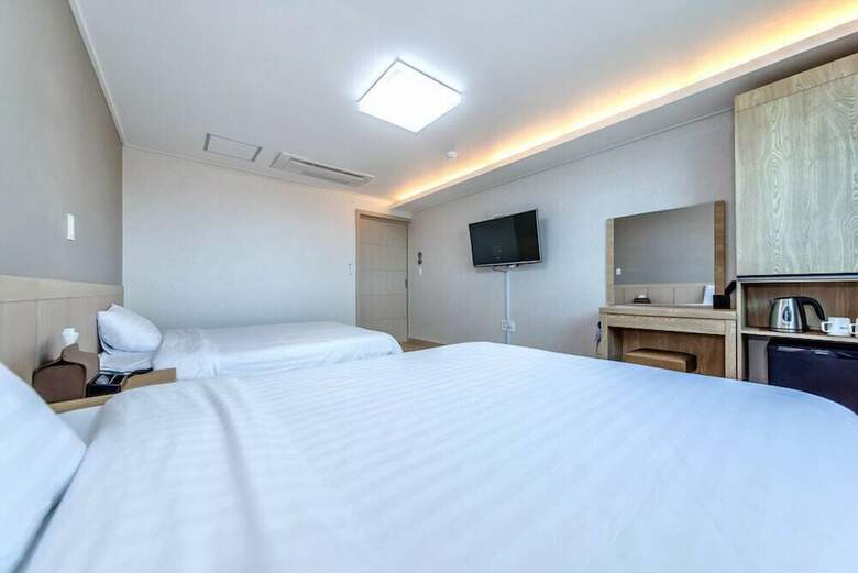 Jungmoon City Hotel