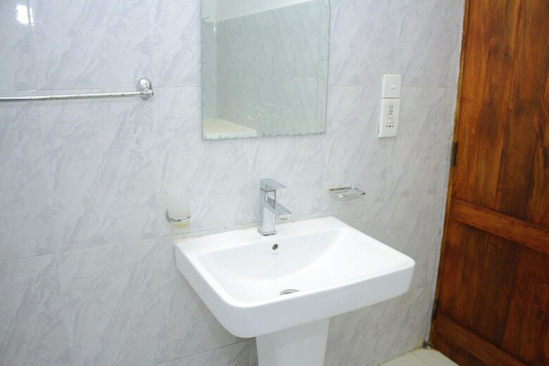 Hotel Oyo 248 Vishmi's Rest