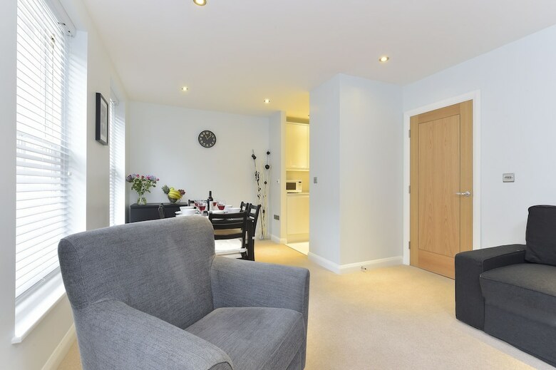 Tower Bridge City Apartments