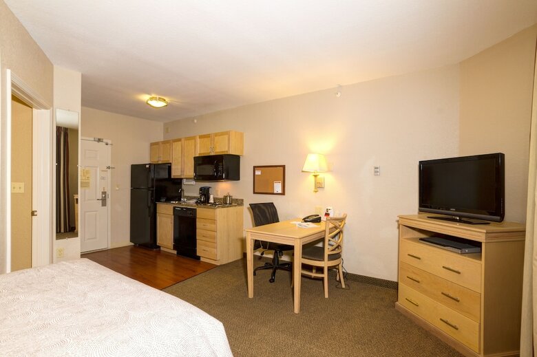 Hotel Candlewood Suites Ft Myers I75