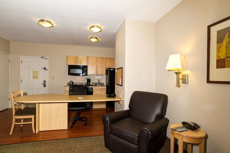 Hotel Candlewood Suites Ft Myers I75