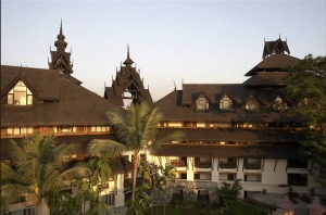 Hotel Kandawgyi Palace