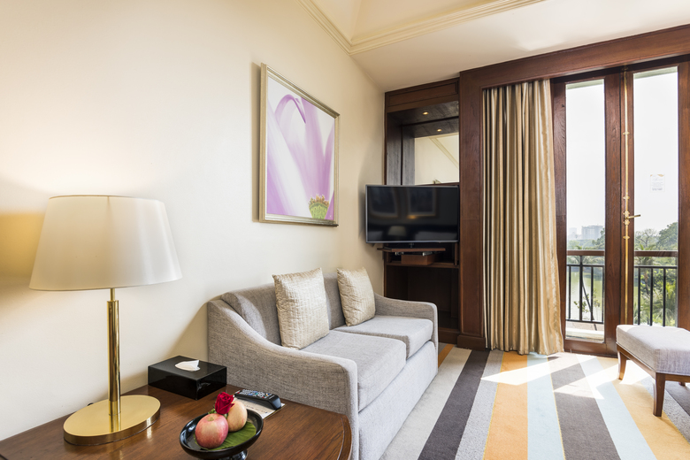 Chatrium Hotel Royal Lake Yangon