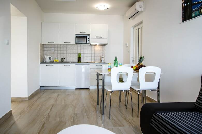 Nemira Sunny Apartments