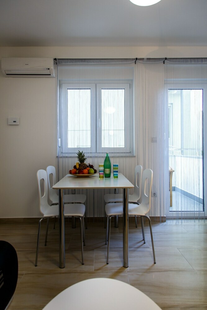 Nemira Sunny Apartments