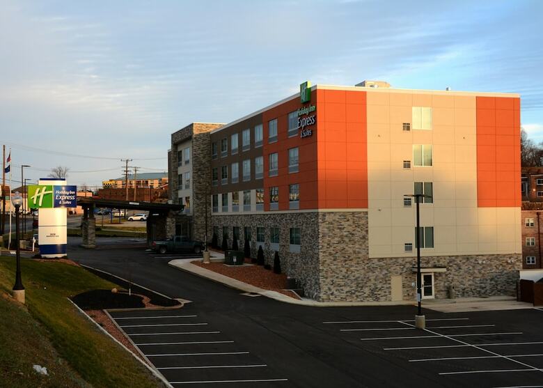 Hotel Holiday Inn Express & Suites Pittsburgh - Monroeville