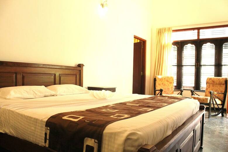 Hotel Sujeewani Villa