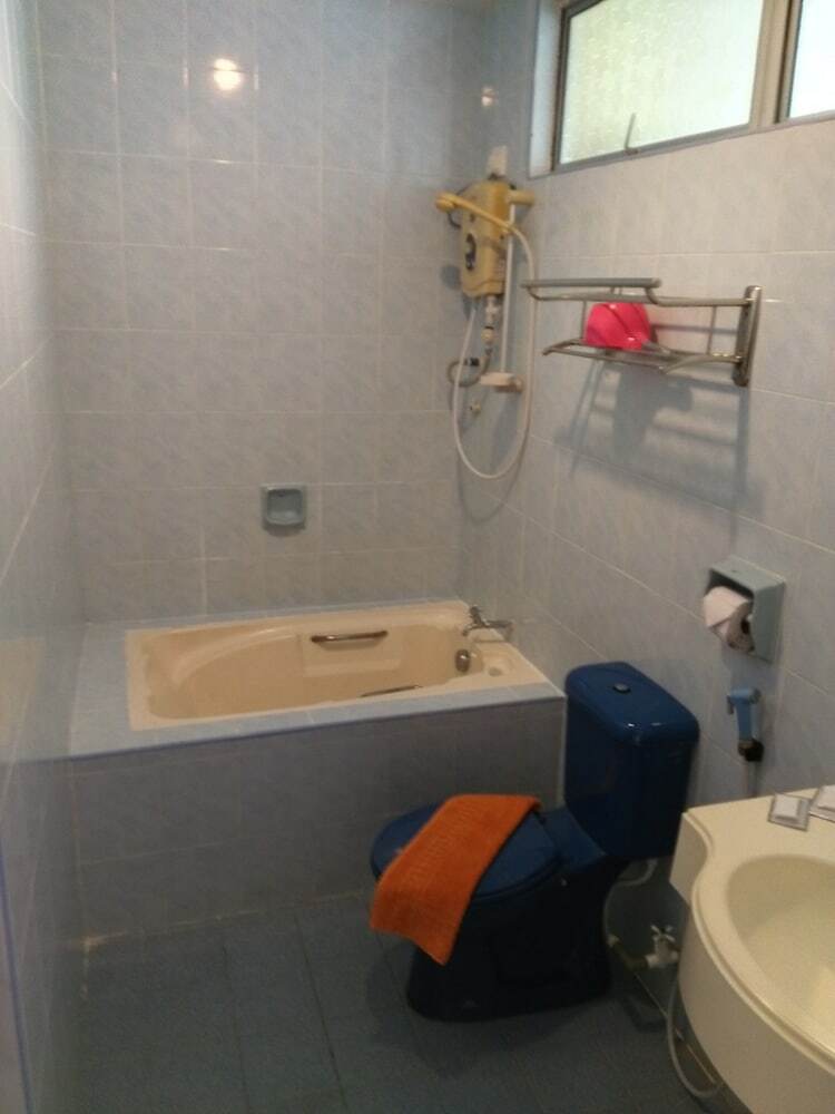 Hotel Teluk Batik Holiday Apartment