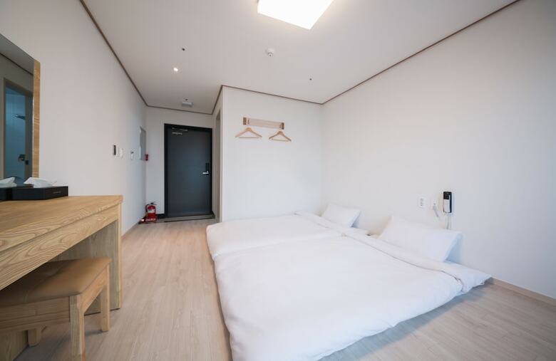 Mon Dieu Hotel
