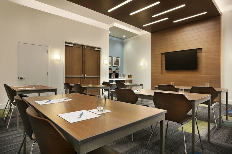 Hotel Four Points By Sheraton Miami Airport