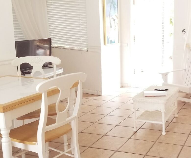 Posada Siesta Key Bungalows