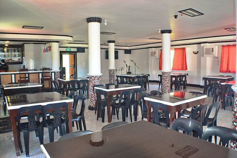 Hostal Mayon Backpackers Hostel