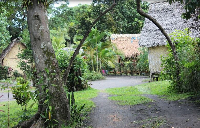 Bed & Breakfast Volcano Island Paradise