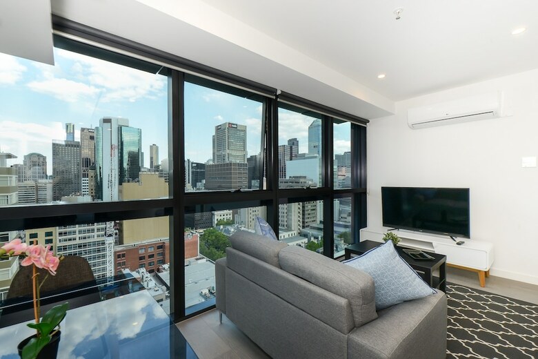 Mono Apartments On La Trobe