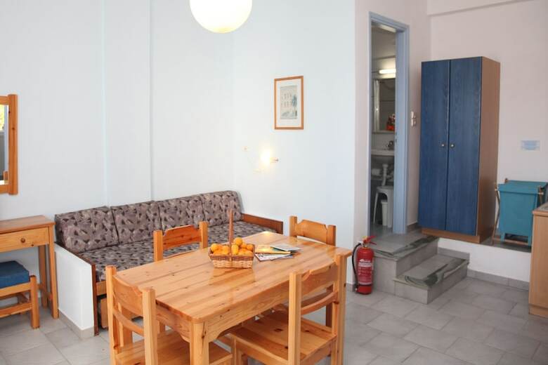 Hotel Agnadi Syros Studios & Rooms