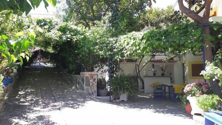 Aparthotel Zafiria Apartments