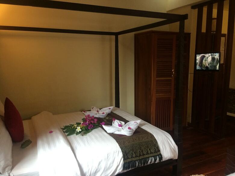 Hotel Chaluenxay Villa