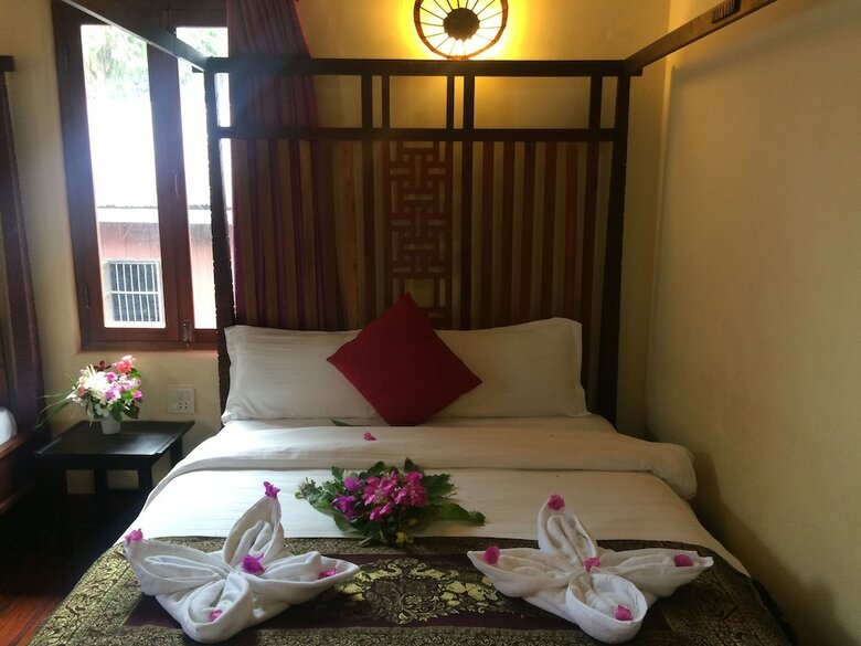 Hotel Chaluenxay Villa