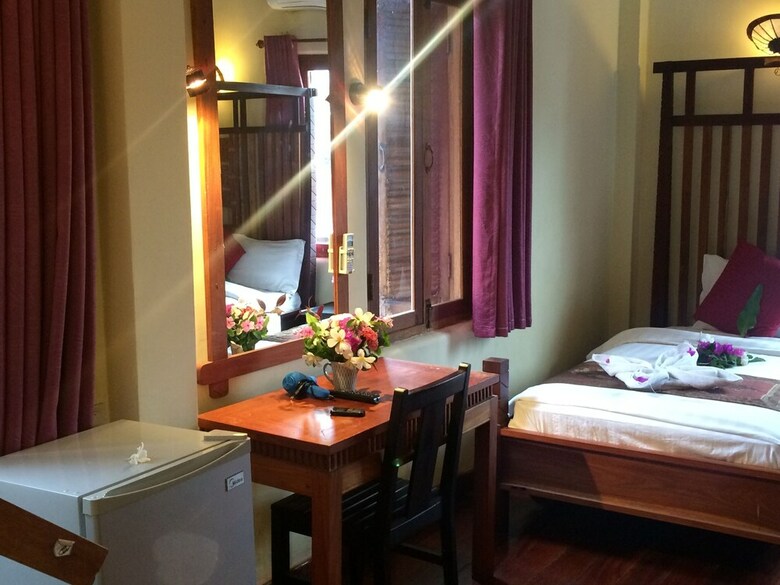 Hotel Chaluenxay Villa