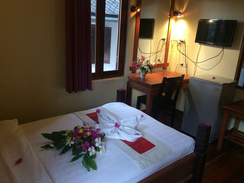 Hotel Chaluenxay Villa