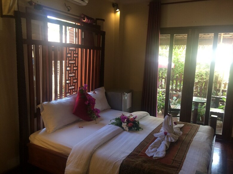Hotel Chaluenxay Villa