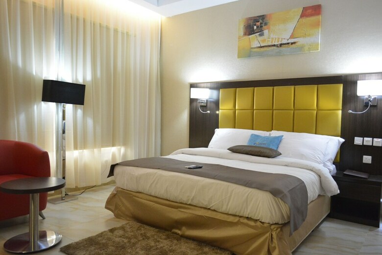 de Santos Hotel Awka