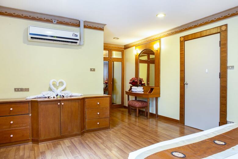 Hotel Town In Town Garden Resort