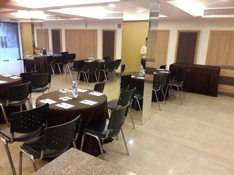 Hotel Grand Ashirwad Beacon