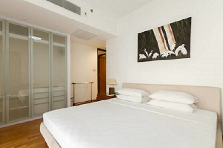 Sea View Luxury Monarch Apartment