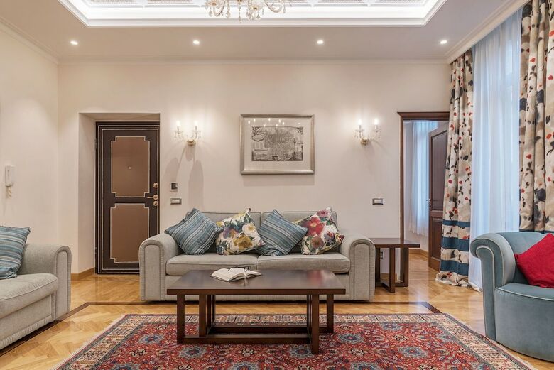 Novecento Apartments