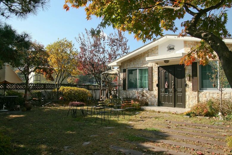 Hotel Cindy's B&B