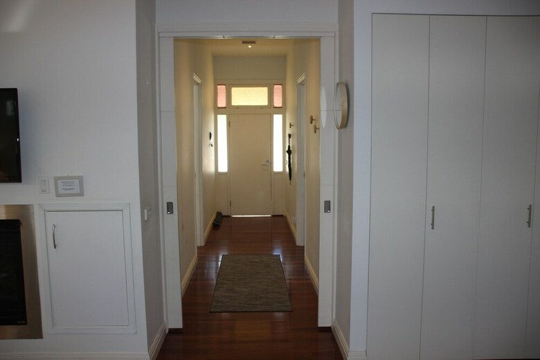 Healesville House - Magnolia House