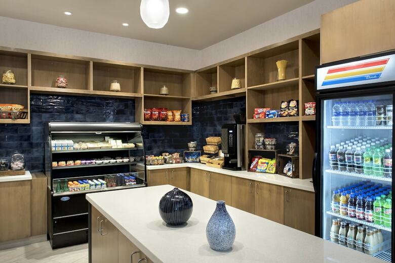 Delta Hotels By Marriott Utica