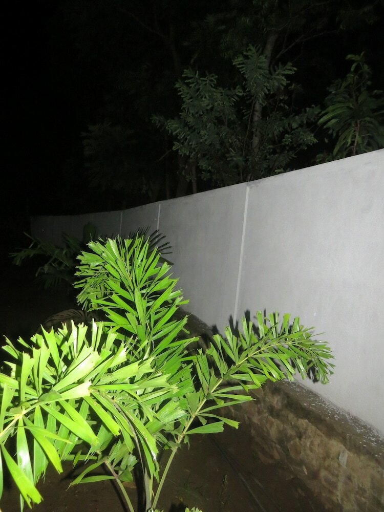 Thisara Guest Hotel Rooms