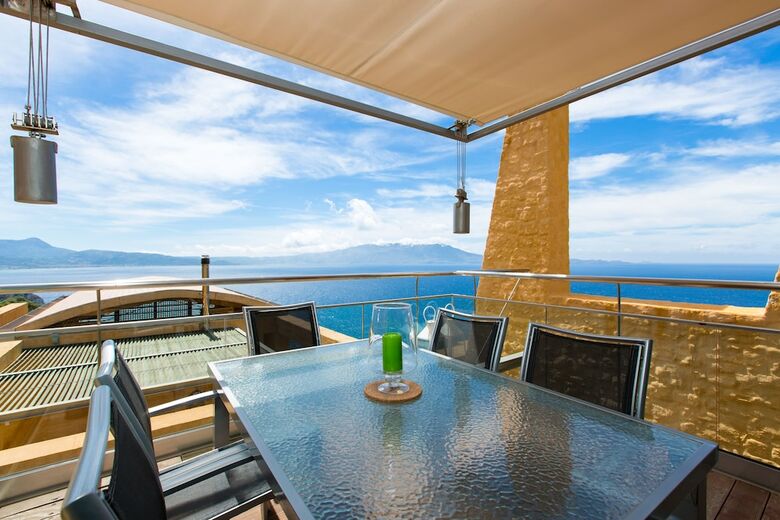 Ravdoucha Epavlis - Villa Eleni