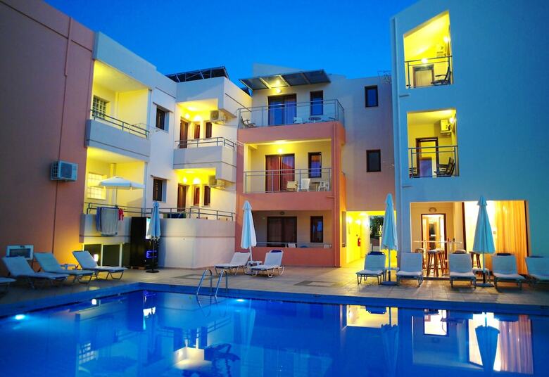 Aparthotel Kallitsakis Beach