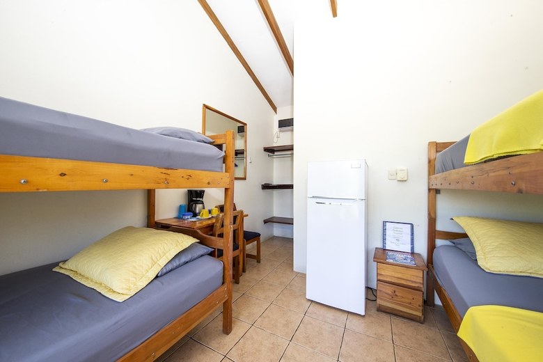 Hotel Cabinas Diversion Tropical