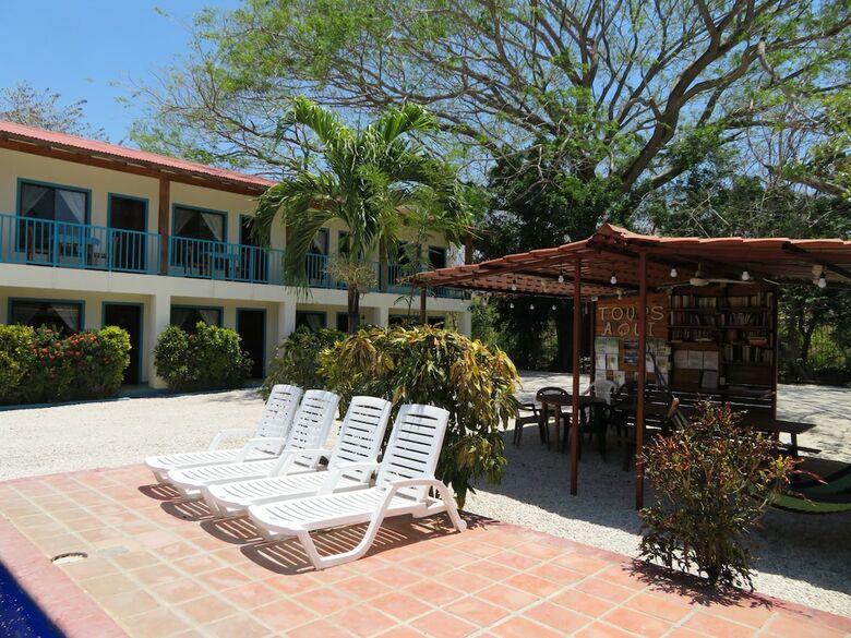 Hotel Cabinas Diversion Tropical