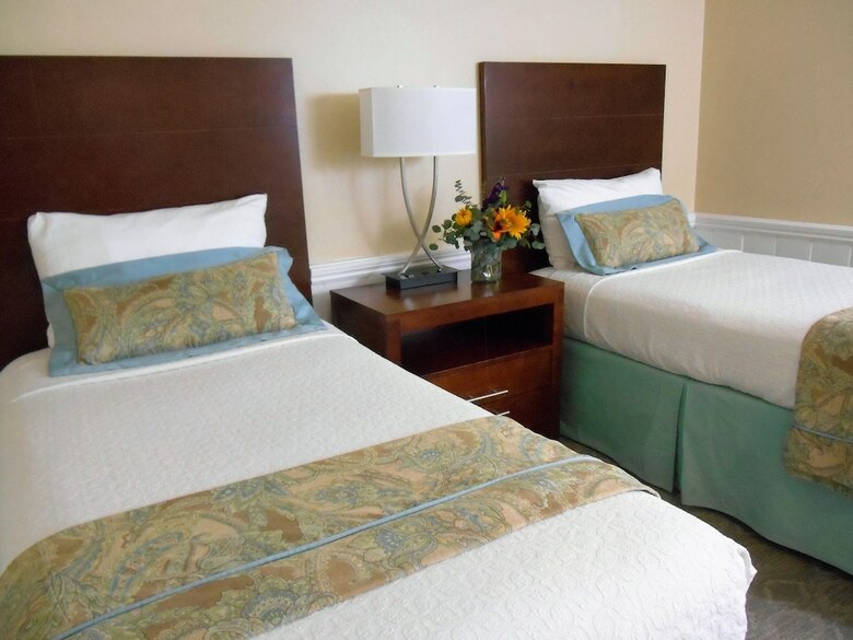 Hotel Carmel Bay View Inn