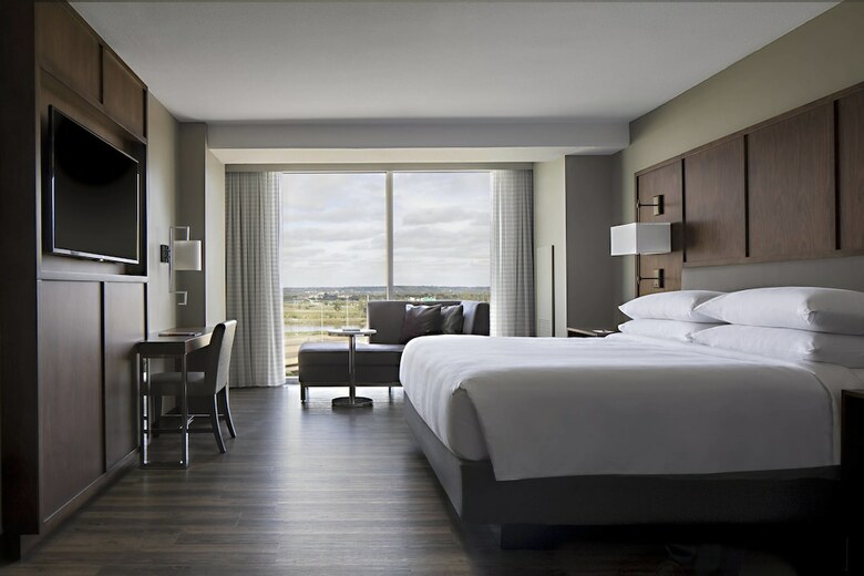 Hotel Omaha Marriott Downtown At The Capitol District