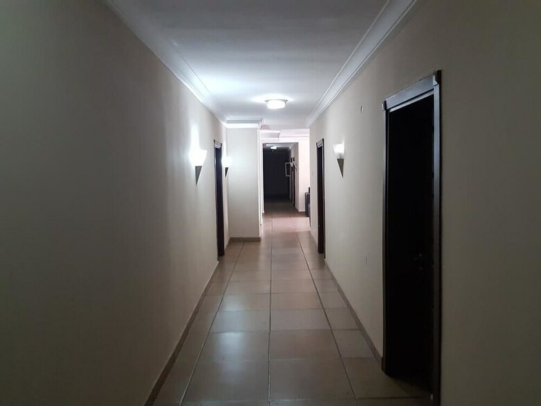 Emzrel Hotel & Suites