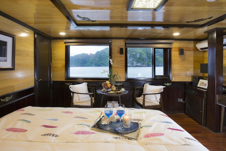 Hera Cruises